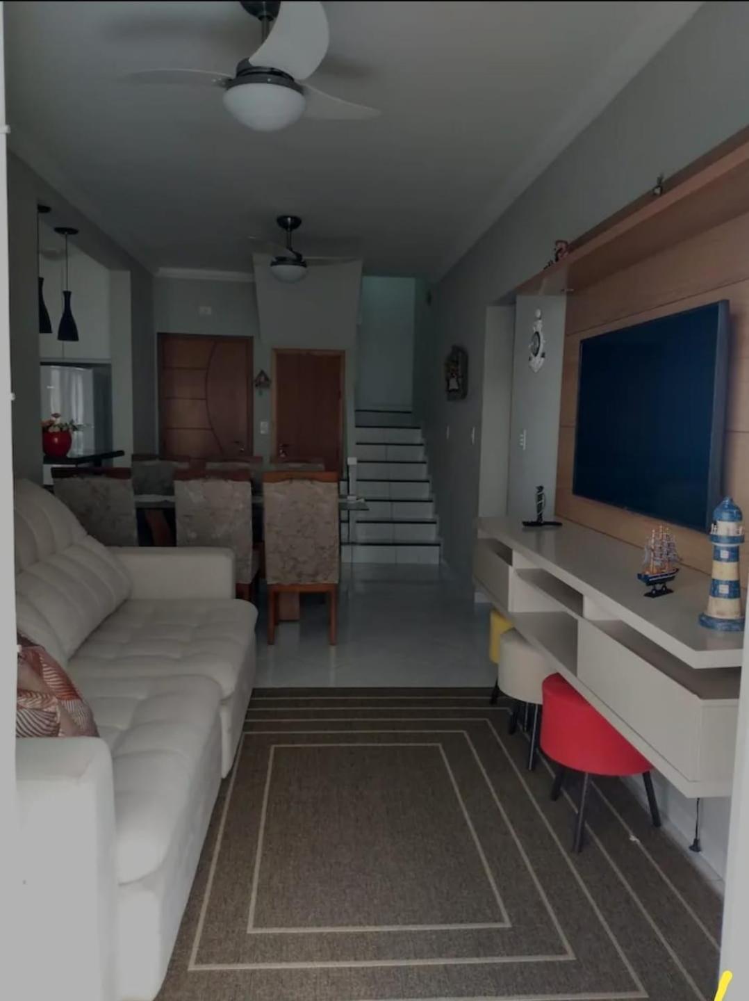 Duplex Grande Com Piscina E Salao De Jogos